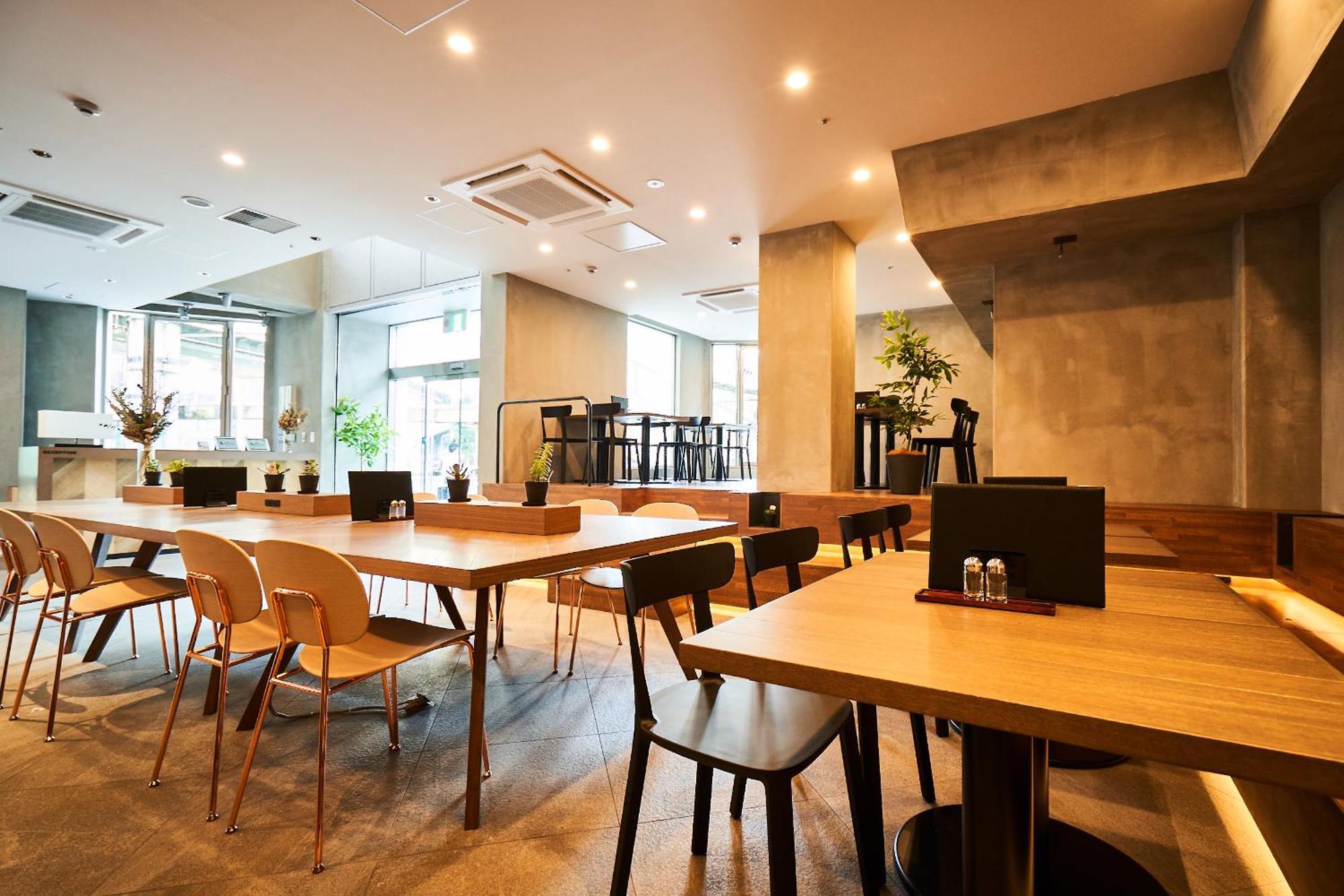 &And Hostel Hommachi East أوساكا المظهر الخارجي الصورة