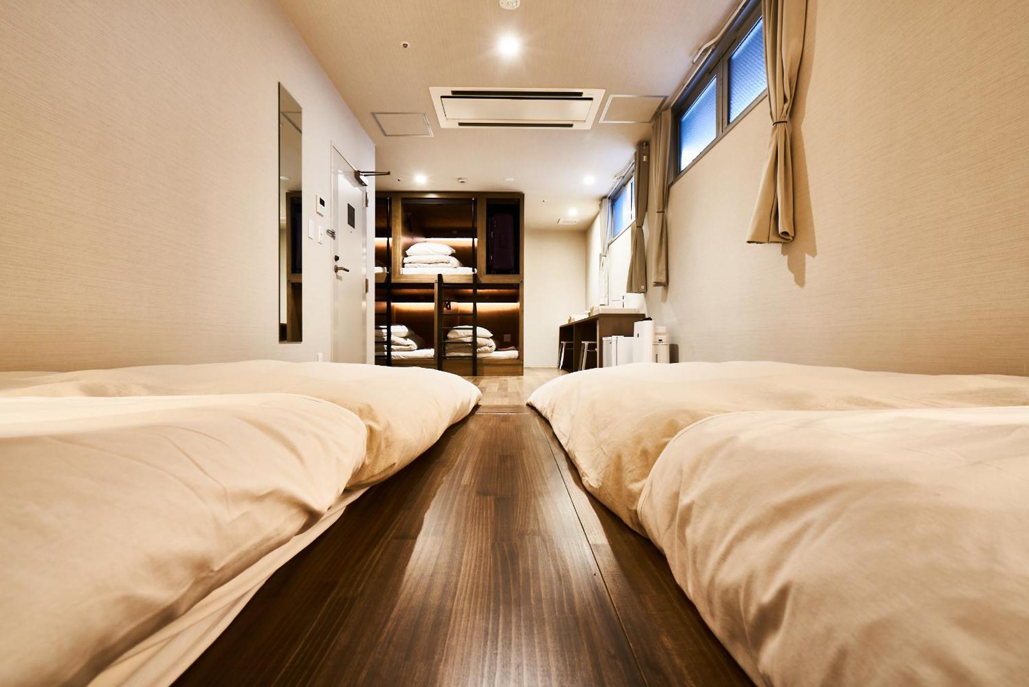 &And Hostel Hommachi East أوساكا الغرفة الصورة